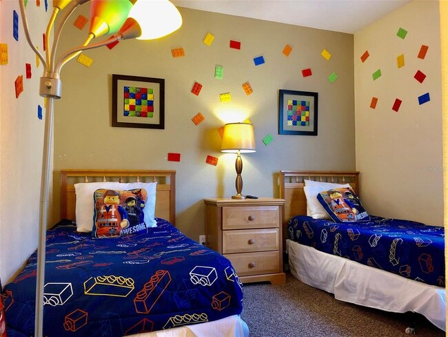 Building Photo - 655 Knollwood Dr