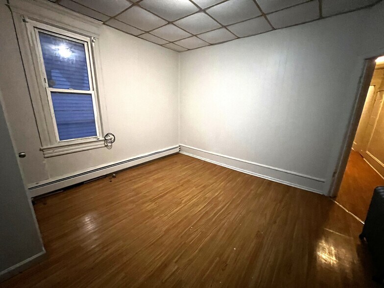 Building Photo - 2605 Monterey Ave