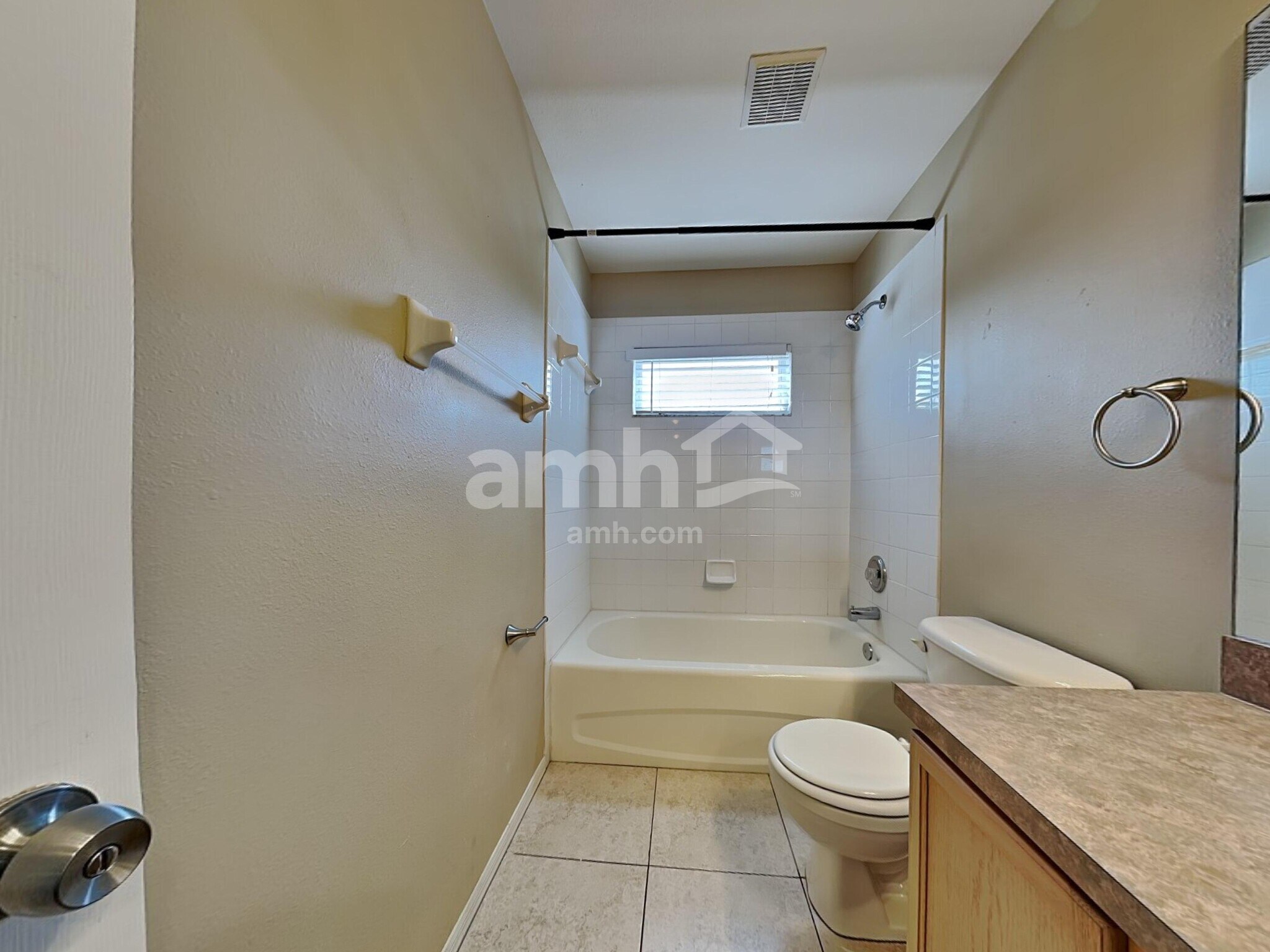 Building Photo - 12613 Longcrest Dr