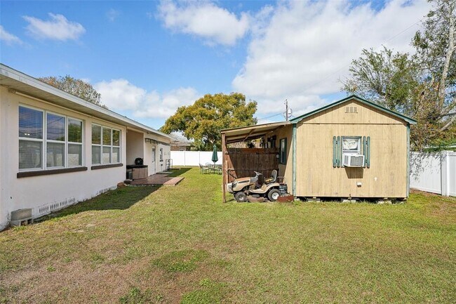 Building Photo - 1369 Whitacre Dr