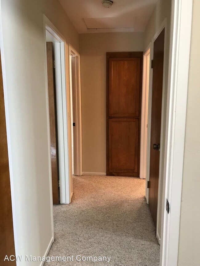 Building Photo - 3 br, 2 bath House - 985 Channing Ave.