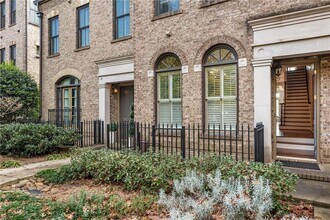 Building Photo - 3611 Habersham Rd NW