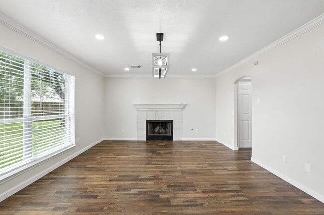 Building Photo - 8002 Blackcherry Ln
