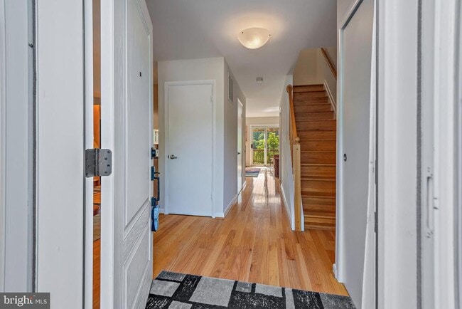 Building Photo - 7261 Dockside Ln