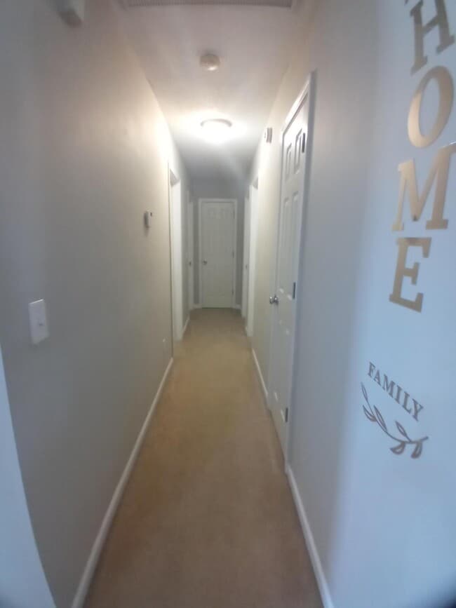 Building Photo - 3525 Drayton Dr