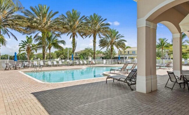 Building Photo - 1430 Weeping Willow Ct