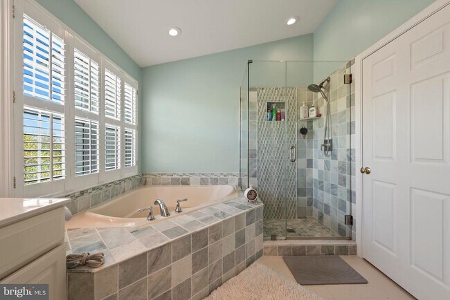 Building Photo - 43286 Morven Square