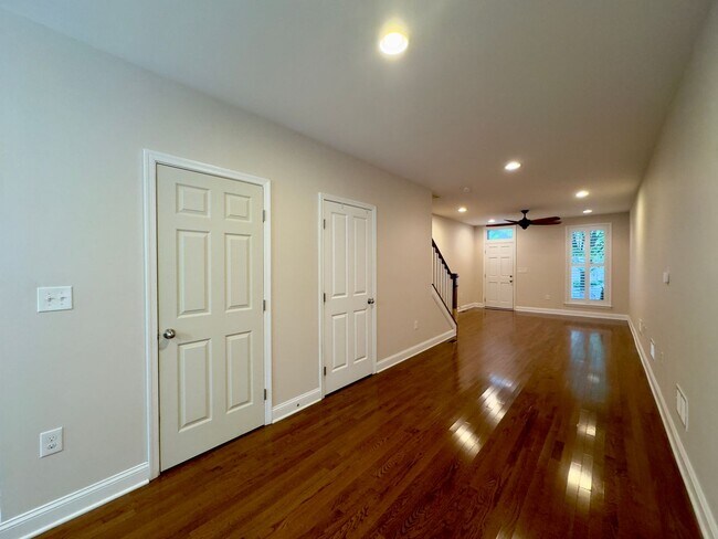 Building Photo - 1022 McDonogh St