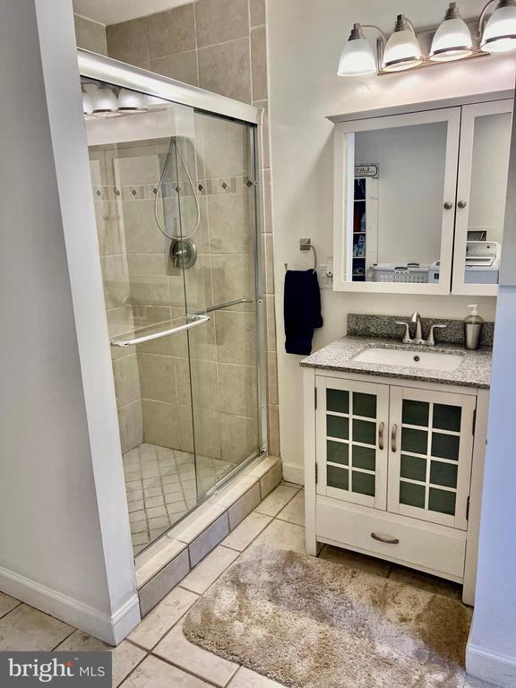 Building Photo - 1542 Crowell Rd