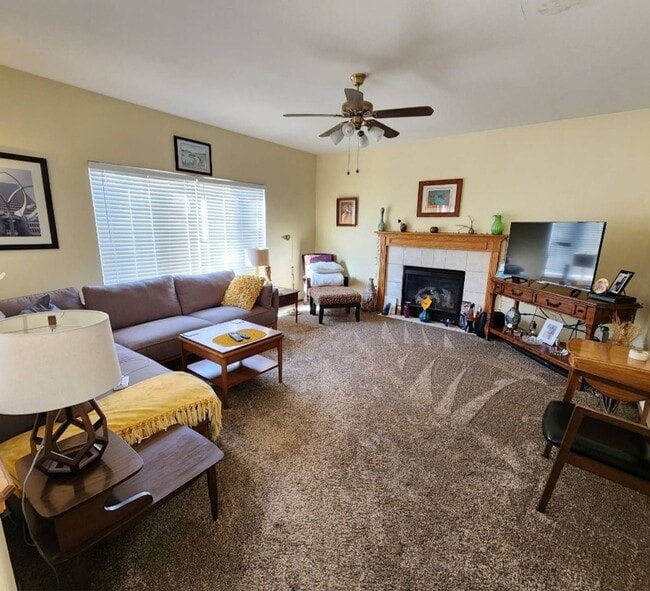 Building Photo - Beautiful 3/3/3 Home in Briargate!!!