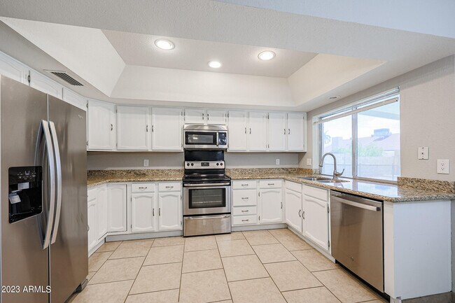 Building Photo - 6207 W Riviera Dr