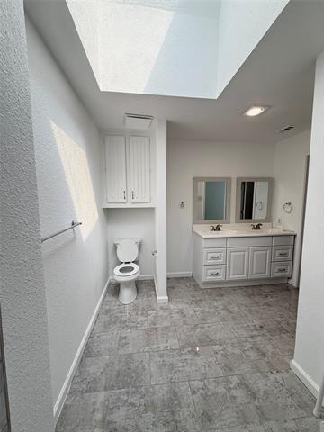 Building Photo - 1506 Hindsdale Dr
