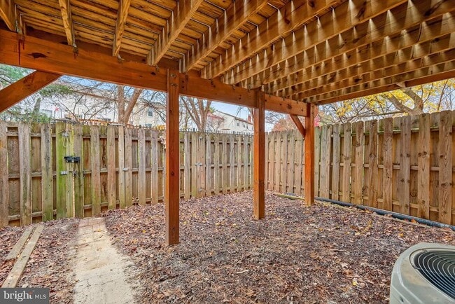 Building Photo - 3602 Castle Terrace