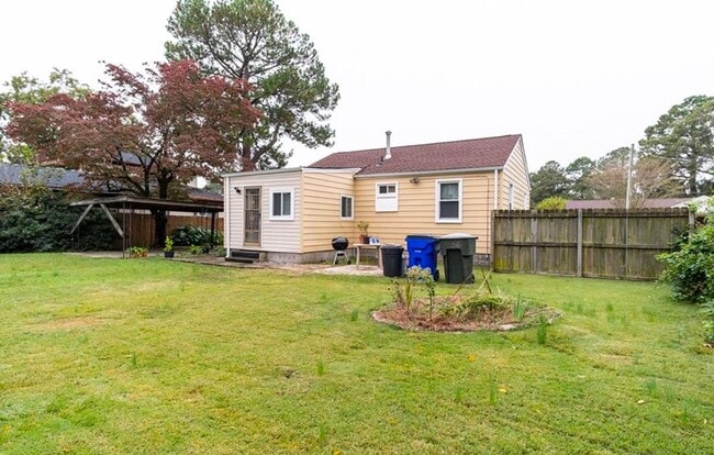 Building Photo - Beautiful Single Family Home