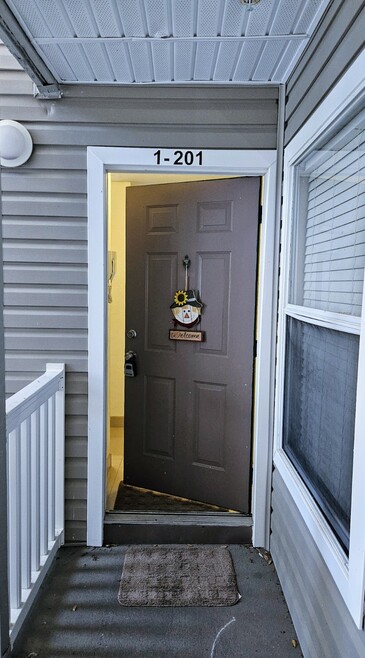 Building Photo - 4215 SW 22nd Ln