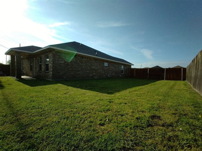 Building Photo - 4710 Henry St