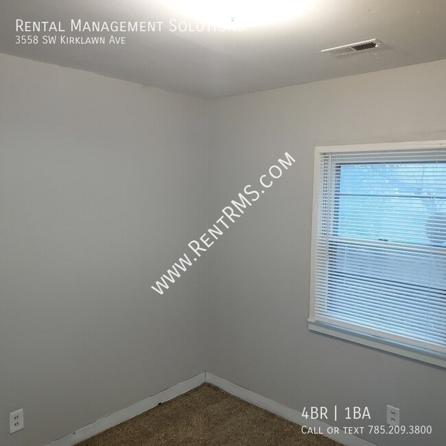 Building Photo - 3558 SW Kirklawn Ave