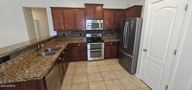Building Photo - 10430 E Verbina Ln