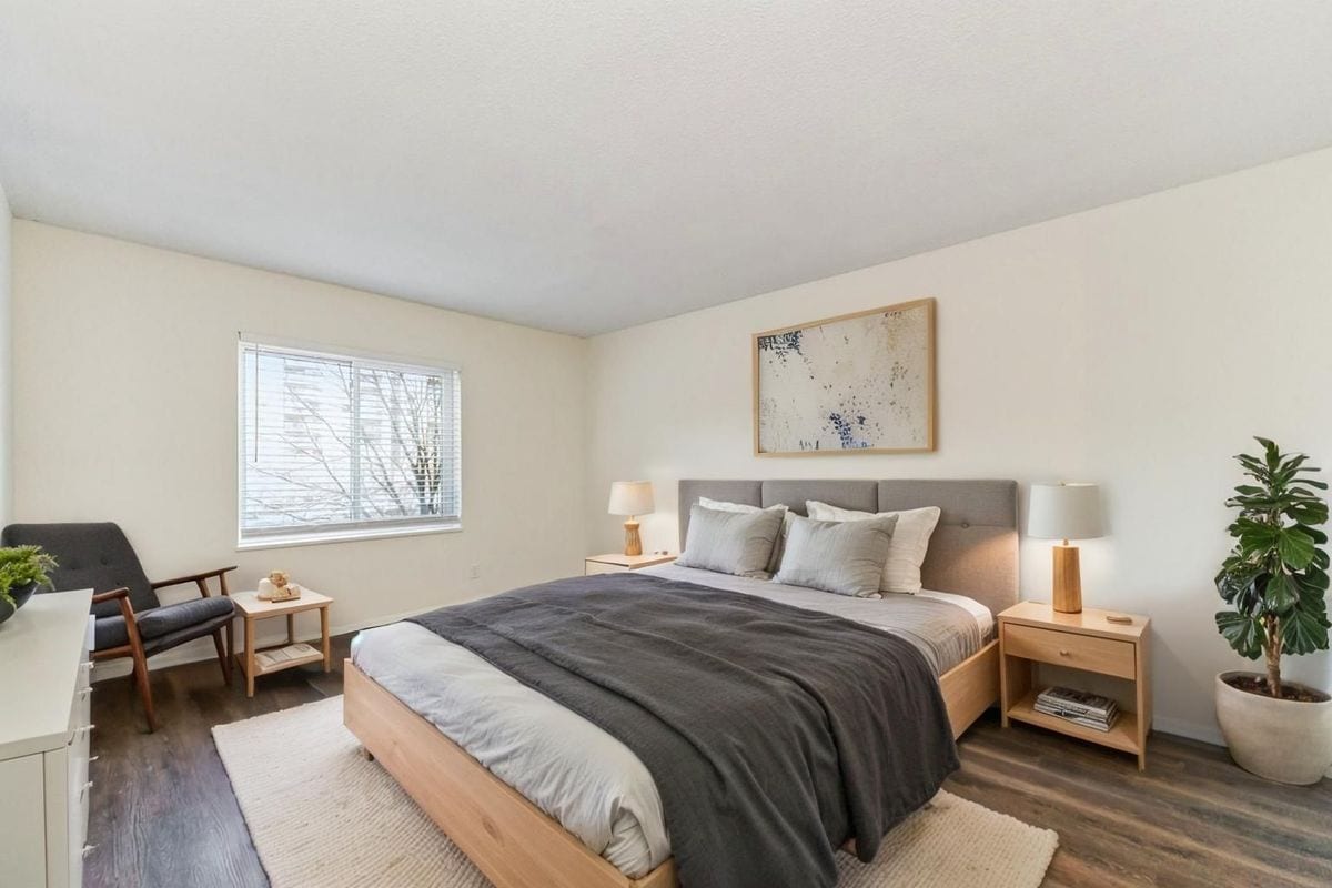 Building Photo - 8360 Greensboro Dr