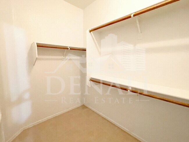 Building Photo - 8355 W Mary Ann Dr