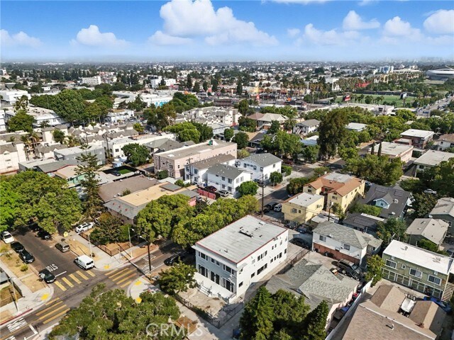 Building Photo - 873 W 41st Dr