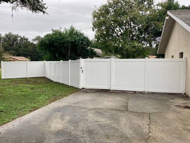 Building Photo - 6170 W Pinedale Cir