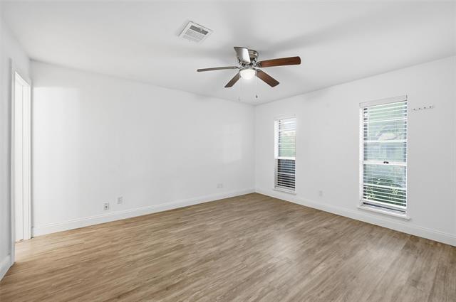 Building Photo - 1421 Bosque Dr