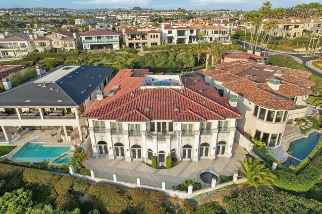 Building Photo - OCEAN VIEW CUSTOM BUILT LUXURY ESTATE