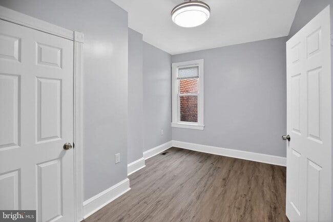 Building Photo - 1221 I St NE