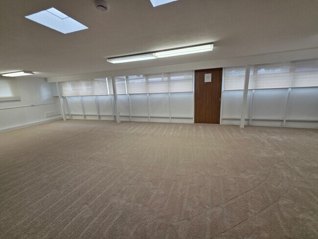 Building Photo - Peaceful Manoa - Spacious 3 bedroom, 2 bath single family home