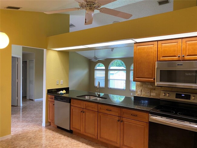 Building Photo - 1612 Atwater Dr