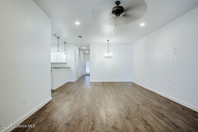Building Photo - 2537 138th St