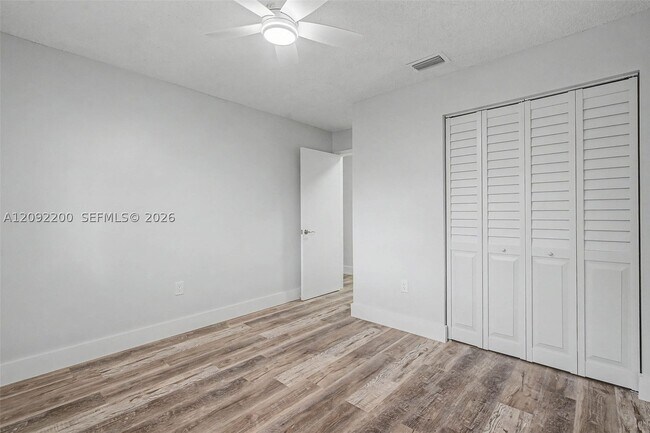 Building Photo - 6206 SW 136th Ct