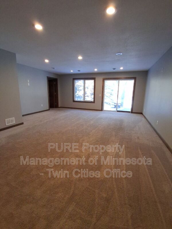 Building Photo - 3181 Doneene Ln