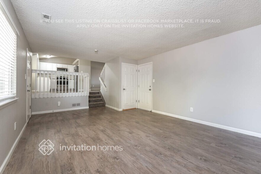 Building Photo - 12116 Grape St