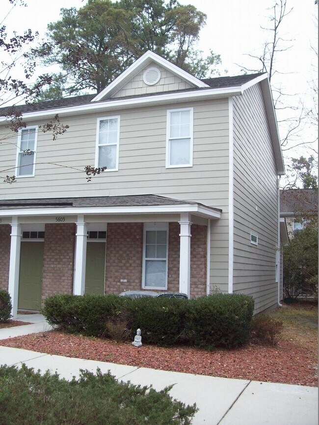 HINTON OAKS 5605 Juneberry Ct Wilmington NC 28403 Apartment Finder