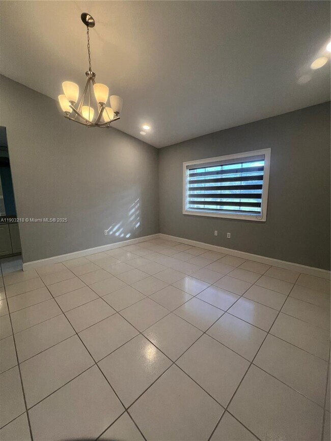 Building Photo - 14260 SW 57th Ln