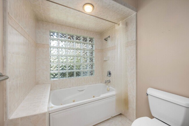 Building Photo - 7808 Selkirk Dr