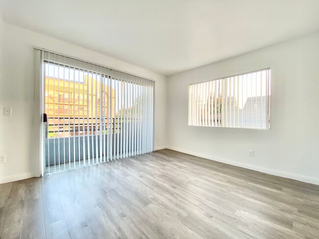 Interior Photo - Electro Apartments - WSP 833 Berendo LLC