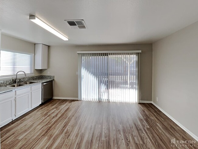 Building Photo - 6649 Gazelle Dr