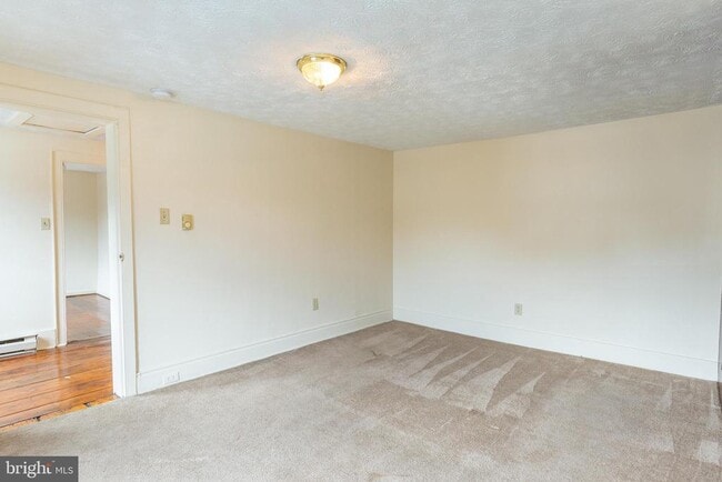 Building Photo - 32 Patrick Henry Way