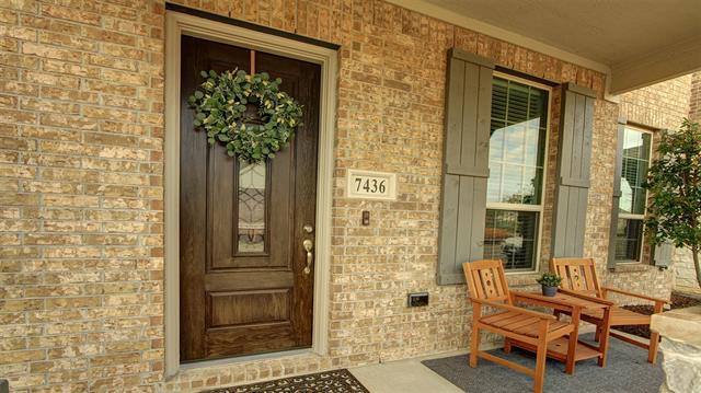 Building Photo - 7436 Palisades Dr