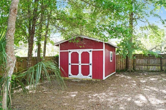 Building Photo - 2009 Coral St