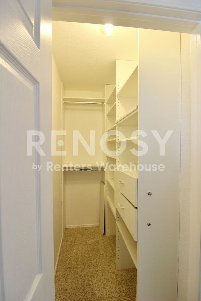 Building Photo - Spectacular views come with this Fantastic Golden Townhome