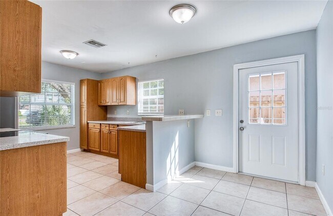 Building Photo - 6704 Interbay Blvd