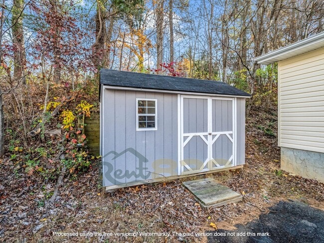 Building Photo - 15 Dawson Pl