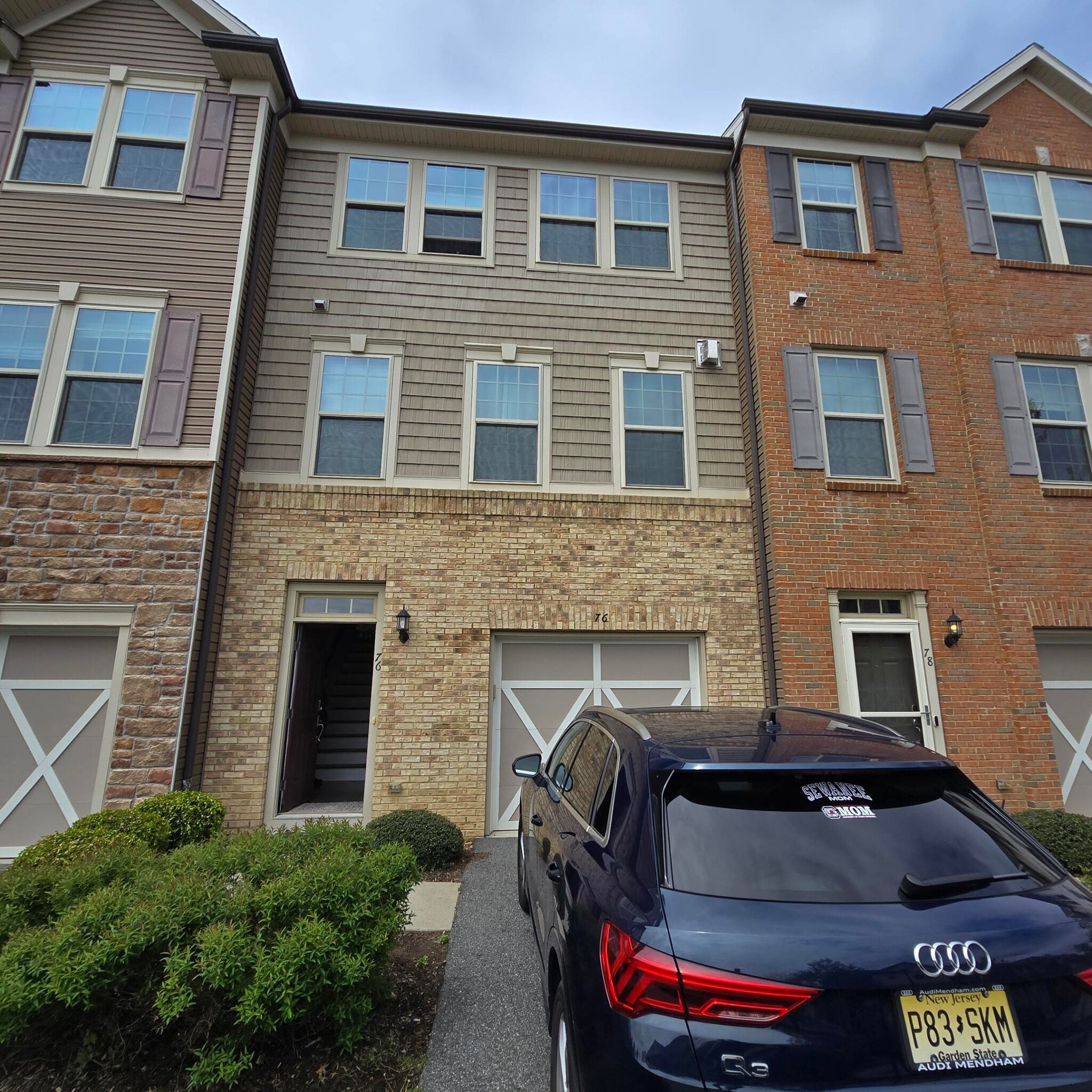 Building Photo - 76 Albert Ct