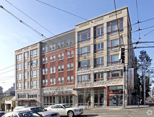 Building Photo - The Broadway Crossing