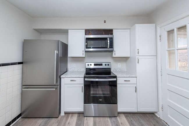 Building Photo - WESTWOOD - Freshly updated 4 bed 2.5 bath home