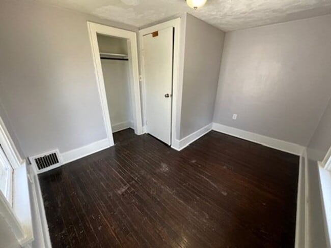 Building Photo - 1155 Big Falls Ave